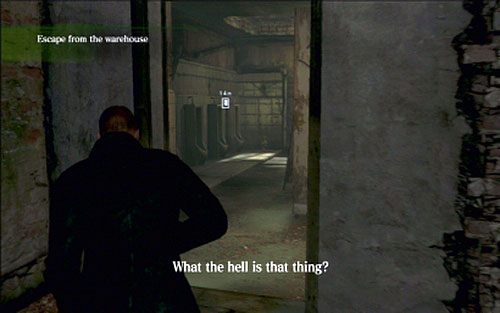 Po ucieczce przed Ustankiem trafisz do zrujnowanego budynku - Rozdział I | Emblematy - Jake | Resident Evil 6 - Resident Evil 6 - poradnik do gry
