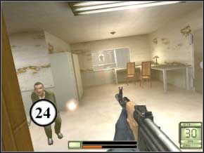 Otwórz stalowe drzwi (klawisz użycia) i wejdź tyłem, patrząc na drzwi - pojawi się dwóch strażników, których zabij (25) (26) - Vergara | Soldier of Fortune 2 Double Helix - Soldier of Fortune 2: Double Helix - poradnik do gry