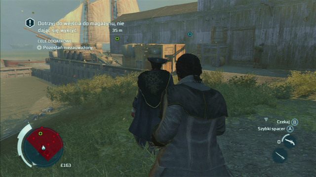 Natkniesz się tam tylko na jeden patrol, po którego odejściu możesz schować się w krzakach i szybko podbiec do drzwi - Sekwencja 2 - Chirurg | Solucja Assassins Creed 3 - Assassins Creed 3 - poradnik do gry