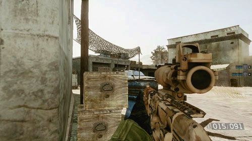 Kiedy strzelanina ucichnie, szybko biegnij w lewo, za środkowy budynek - 08 - W pogoni za Farazem - Kampania - Medal of Honor: Warfighter - poradnik do gry