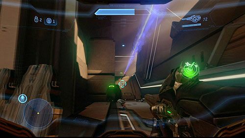 Na zewnątrz przejdź w lewo lub w prawo, by wejść wyżej - Dostań się do portalu; Terminal 1 | Rekwiem - Kampania | Halo 4 - Halo 4 - poradnik do gry