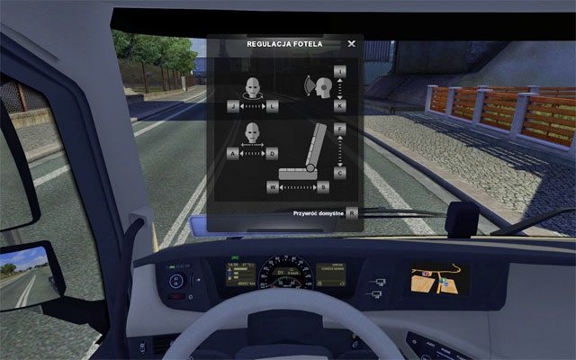 Regulacja fotela jest skierowana raczej do graczy korzystających z wirtualnych okularów a mowa tutaj o Oculus Rift, aczkolwiek dla zwykłych śmiertelników funkcja ta pozwoli na określenie pozycji za kierownicą - ETS2: Regulacja lusterek, świateł i fotela - Euro Truck Simulator 2 - poradnik do gry