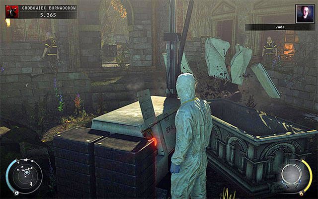 Zaczekaj aż Jade ustawi się pod żurawiem i wciśnij przycisk żeby go opuścić - 20 - Rozgrzeszenie | Wyzwania Hitman Rozgrzeszenie - Hitman Absolution - poradnik do gry