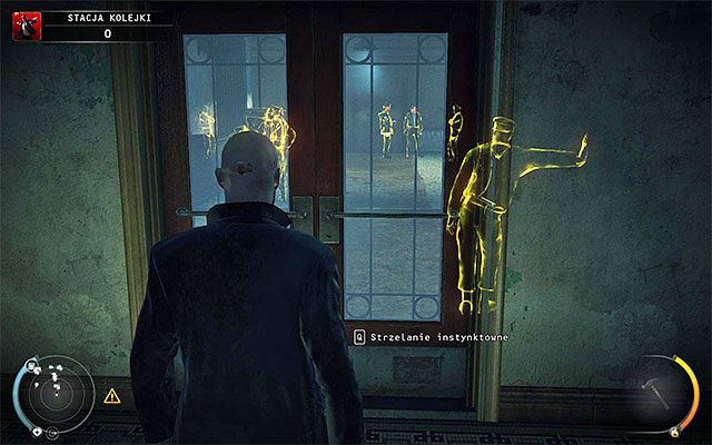 Etap ten rozpoczynasz przy windzie - Dotarcie na stację (Stacja kolejki) | 4 - Uciekaj, by przeżyć - Hitman Absolution - poradnik do gry