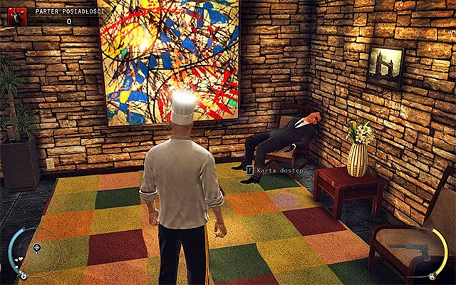 Po wrzuceniu pigułek nasennych musisz jedynie zaczekać aż szef ochrony napije się kawy - Hitman Absolution: Parter posiadłości, Osobisty kontrakt - Solucja - Hitman Absolution - poradnik do gry