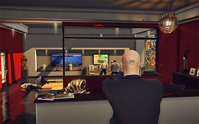 Zacznij od przytrzymania klawisza/przycisku instynktu, a następnie załącz tryb strzelania instynktownego - Hitman Absolution: Piętro posiadłości, Osobisty kontrakt - Solucja - Hitman Absolution - poradnik do gry