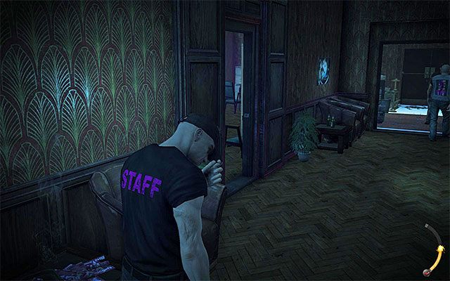 Cel Twojej podróży to pokazane na powyższym screenie pomieszczenie - Przebieralnie | 5 - Myśliwy i ofiara | Solucja Hitman Rozgrzeszenie - Hitman Absolution - poradnik do gry