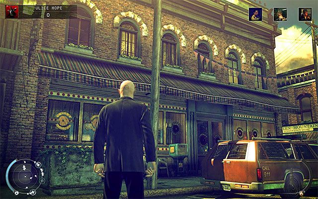 Na prawo od alejki, w której rozpoczyna się misję znajduje się sklep z pączkami (Cherry Donuts) - Eksploracja miasteczka (Ulice Hope) | 9 - Ogolić Lennyego - Hitman Absolution - poradnik do gry
