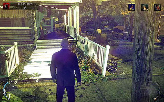 Na prawo od niedostępnego budynku salonu fryzjerskiego znajduje się wejście na teren złomowiska - Eksploracja miasteczka (Ulice Hope) | 9 - Ogolić Lennyego - Hitman Absolution - poradnik do gry