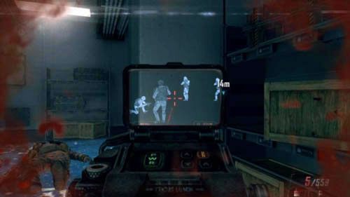 Ukryj się pomiędzy szafkami po lewej i przysuń jak najbliżej przeciwników - 09 - Odysseus | Misje - Opis przejścia | Call of Duty Black Ops II - Call of Duty: Black Ops II - poradnik do gry