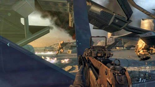 Ukryj się przy drzwiach samolotu, na którym stali wrogowie i poczekaj, aż nowi będą przez nie wbiegać - 09 - Odysseus | Misje - Opis przejścia | Call of Duty Black Ops II - Call of Duty: Black Ops II - poradnik do gry