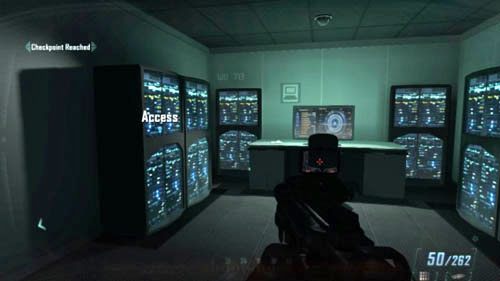 Po zakończeniu przygody z Ziggym i oczyszczeniu z przeciwników pomieszczenia CRC idź dokładnie przed siebie mijając regały - 06 - Karma | Misje - Wyzwania | Call of Duty Black Ops II - Call of Duty: Black Ops II - poradnik do gry