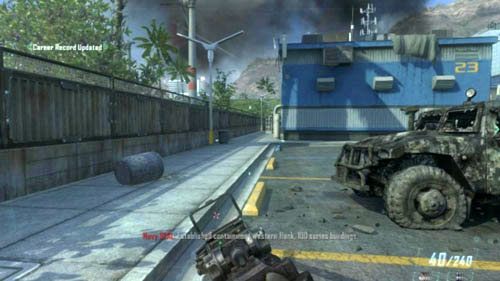 Jeśli tylko zauważysz na ekranie znajomą czerwień spowodowaną obrażeniami, od razu rozpocznij misję od nowa - 11 - Judgment Day | Misje - Wyzwania | Call of Duty Black Ops II - Call of Duty: Black Ops II - poradnik do gry