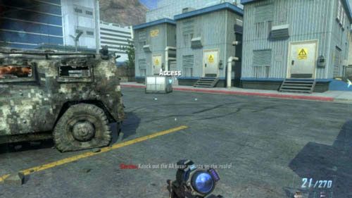 Od razu po wylądowaniu zacznij biec przed siebie, wzdłuż ogrodzenia po lewej - 11 - Judgment Day | Misje - Wyzwania | Call of Duty Black Ops II - Call of Duty: Black Ops II - poradnik do gry