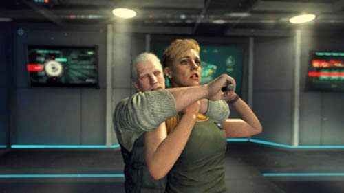 DeFalco podejdzie od tyłu do Karmy, złapie ją (obrazki powyżej) - 09 - Odysseus (mostek) | Decyzje, konsekwencje, zakończenia - Call of Duty: Black Ops II - poradnik do gry