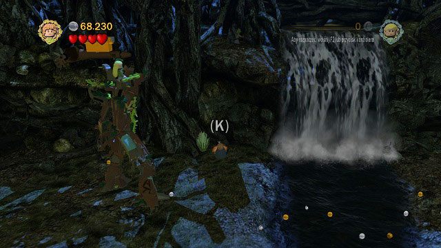 Na lewo od wodospadu znajdziemy miejsce, w którym trzeba zasadzić roślinkę - Tropem Hobbitów | Znajdźki | LEGO The Lord of the Rings - LEGO The Lord of the Rings: Władca Pierścieni - poradnik do gry