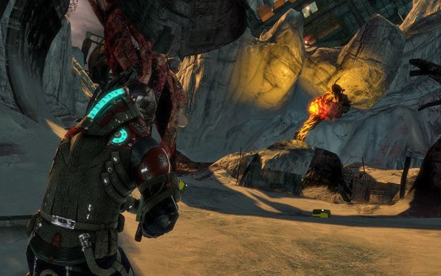 Po dość twardym lądowaniu idź dalej - po prawej znajdziesz kilka skrzyń z zapasami - 19 - Endings - Reach the machine | 18, 19 - Kill or Be Killed / Endings - Dead Space 3 - poradnik do gry