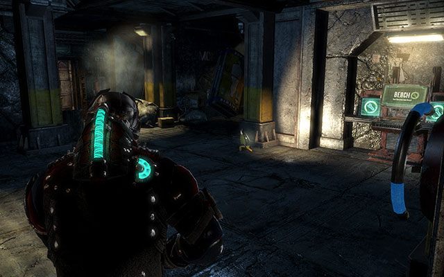 Udajcie się do kolejnego korytarza, w którym znajduje się winda - Archeology - Investigate the warehouses secrets | Zadania kooperacyjne - Dead Space 3 - poradnik do gry