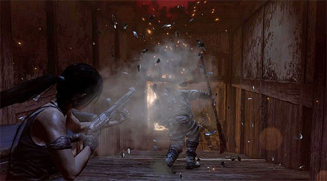 Druga grupa zaatakuje Cię niedługo po tym jak zmuszony zostaniesz do wybrania prawego korytarza - Przebij się do wyjścia z pałacu | 17 - Prosto w ogień | Solucja Tomb Raider - Tomb Raider - poradnik do gry