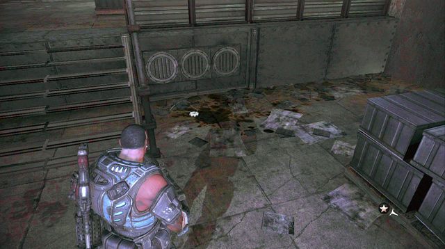 Kiedy zabijesz wszystkich wrogów, wejdź do środka budynku po prawej stronie - Baza główna - Onyx Point - Gears of War: Judgment - poradnik do gry