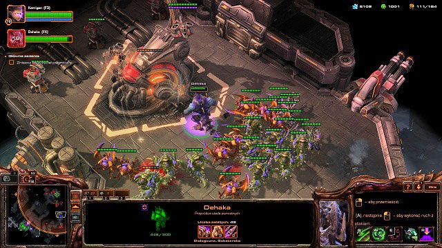 Nasz bohater ma do dyspozycji nową moc: wytwórz pomioty, tworzące jego dwa klony - Oblężenie | Kampania - finał | StarCraft II Heart of the Swarm - StarCraft II: Heart of the Swarm - poradnik do gry