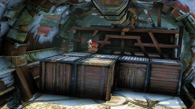 Po wyskoczeniu na pierwsze drewniane pudła rozbij kilka smoczych wylęgarni i otwórz ukrytą za nimi czerwoną skrzynię - Czerwony wąż | God of War Wstąpienie - God of War: Ascension - poradnik do gry