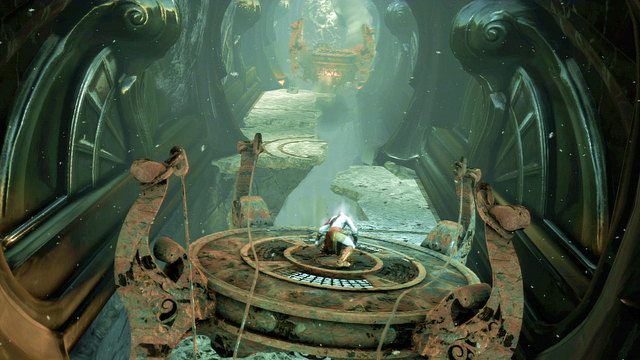 Przeskocz na pierwszy żyrandol i chwyć za głowy węży - Dusza Hadesa | God of War Wstąpienie - God of War: Ascension - poradnik do gry