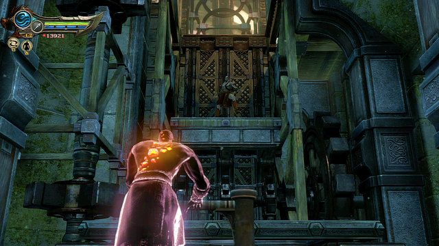 Gdy będziesz na nim stał ponownie użyj kamienia Orkosa by zlikwidować swojego klona - 21 - Przedramię Apollona (1) | Opis przejścia | God of War Wstąpienie - God of War: Ascension - poradnik do gry