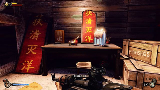 Podobnie jak poprzednio, kiedy dotrzesz do rozwidlenia najpierw zajrzyj do pomieszczenia dla pracowników - Pokonaj ludzi Slatea | Rozdział 9 - Sala Bohaterów | BioShock Infinite - BioShock: Infinite - poradnik do gry