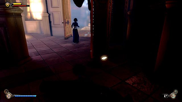 W ciemnym kącie, zaraz przy wejściu do budynku znajdziesz wytrych leżący za parawanem - Znajdź trzy wyrwy | Rozdział 31 - Ogrody Pamięci | BioShock Infinite - BioShock: Infinite - poradnik do gry
