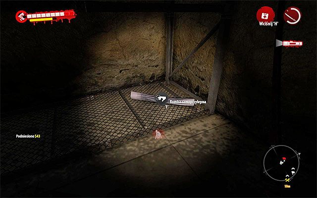 Musisz odblokować sobie dostęp do piwnicy budynku, co ma miejsce w trakcie rozwiązywania pobocznego zadania Ciemność - Projekty - Henderson (01 - 11) - Sekrety - Dead Island Riptide - poradnik do gry