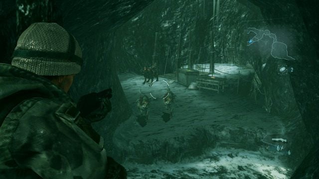 Wystarczy, że podejdziesz do krawędzi skalnego uskoku, a pojawi się kolejne stado wilków - Podwójna zagadka - część I | Epizod 2 | Resident Evil Revelations - Resident Evil: Revelations - poradnik do gry