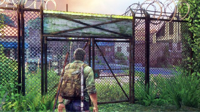 Gdy skończysz, idź dalej w lewo, do zamkniętej bramy - Las | Miasteczko Billa | Solucja The Last of Us - The Last of Us - poradnik do gry