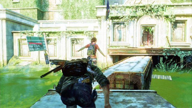 Aby dostać się na górę, przepłyń przez zatopiony kontener z lewej - Samotna i porzucona (mapa) | Pittsburgh | Solucja The Last of Us - The Last of Us - poradnik do gry
