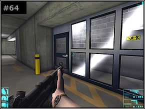 Na dole skręć w prawo i załatw dwóch wojaków ostrzeliwujących limuzynę [#65] - Misja 08 - Argyles Run - Die Hard: Nakatomi Plaza - poradnik do gry