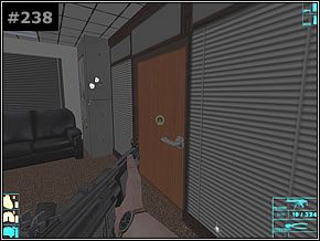 Wejdź do następnego pomieszczenia i rozwal kilku wojaków kryjących się pomiędzy szafami [#239] - Misja 29 - Running The Gauntlet - Die Hard: Nakatomi Plaza - poradnik do gry