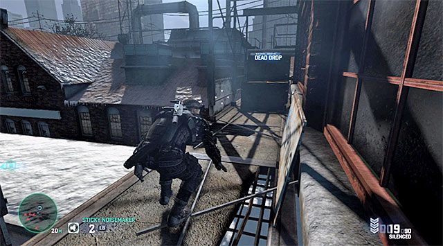 Na początek obróć się w prawo, podejdź do krawędzi i zeskocz na dół - Rozbrojenie pierwszej bomby | Misja 7 - Transport | Splinter Cell Blacklist - Tom Clancys Splinter Cell: Blacklist - poradnik do gry