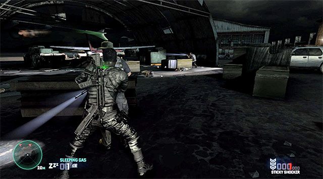 Ostatnia grupa przeciwników - Zneutralizowanie atakujących najemników | Misja 9 - Lotnisko - Tom Clancys Splinter Cell: Blacklist - poradnik do gry