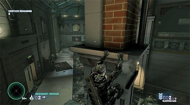 Słupy i okiennice mogą pomóc w unikaniu wykrycia - Misja 2 - Ambasada Szwajcarii | Dodatkowe misje - Charlie - Tom Clancys Splinter Cell: Blacklist - poradnik do gry