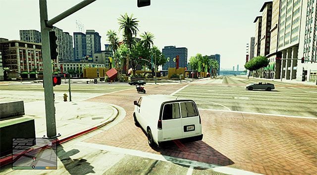 Gdy tylko nowa scenka przerywnikowa dobiegnie końca powróć szybko do furgonetki i wyrusz w pościg za uciekającym motocyklem gangsterem - GTA 5: Chop - solucja - GTA 5 - poradnik do gry