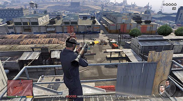 Grając jako Trevor warto przede wszystkim wykorzystywać znajdującą się na jego wyposażeniu wyrzutnię rakiet - GTA 5: Szybka robota 2 - solucja - GTA 5 - poradnik do gry