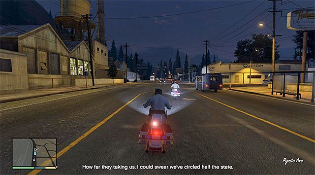 Pilnuj się szczególnie podczas przejazdu przez niewielkie miasteczko - GTA 5: Ja kontra prawo - solucja - GTA 5 - poradnik do gry