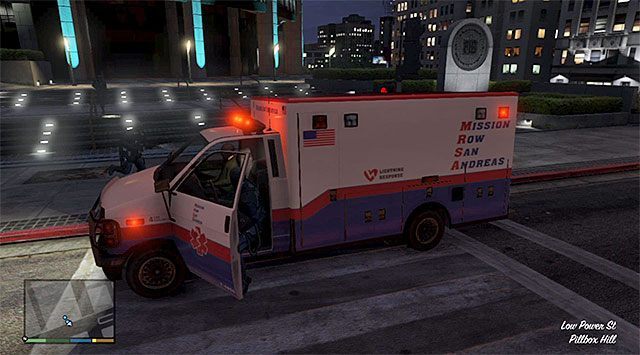 Wsiądź do karetki i oddal się od wieżowca - GTA 5: Napad na Biuro, infiltracja od strony dachu (Roof Entry) - solucja - GTA 5 - poradnik do gry