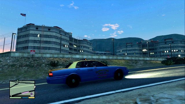 Na szczycie NOOSE znajdziesz Buzzarda - GTA 5: Obiekty rządowe - lista - GTA 5 - poradnik do gry