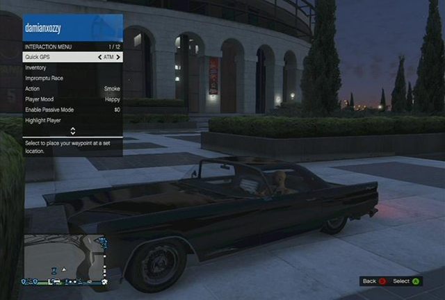 Menu interakcji pozwala na szybkie dotarcie do bankomatu - GTA Online: Jak wpłacić pieniądze na konto? - GTA 5 - poradnik do gry