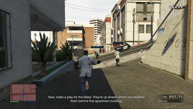 Uciekaj bocznymi uliczkami i zabierz motocykle - GTA Online: Akcja w Pacific Standard (Pacific Standard), napad 5 - solucja - GTA 5 - poradnik do gry