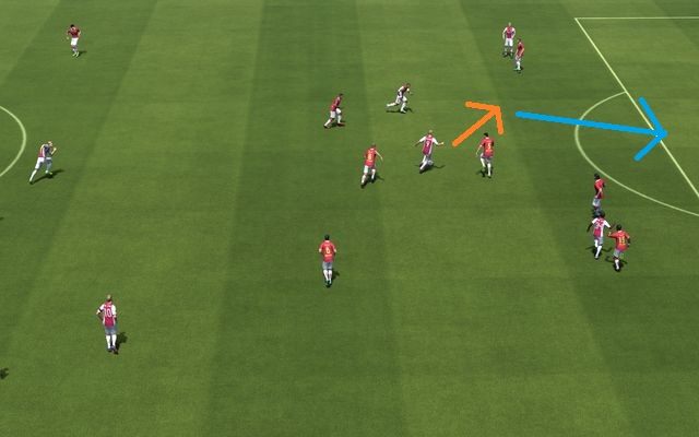 Dezorganizacja defensywy to podstawa przy próbie finalizowania misternie budowanej akcji - Wykończenie akcji | Atak w FIFA 14 - FIFA 14 - poradnik do gry