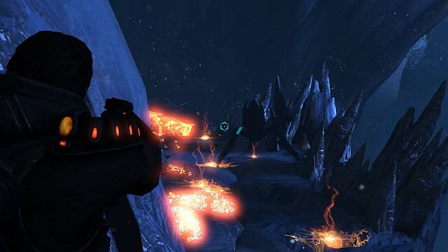 Sepie rzadko atakują w pojedynkę. - Misja 2 - Pierwszy posterunek termalny | Opis przejścia i zadania poboczne - Lost Planet 3 - poradnik do gry