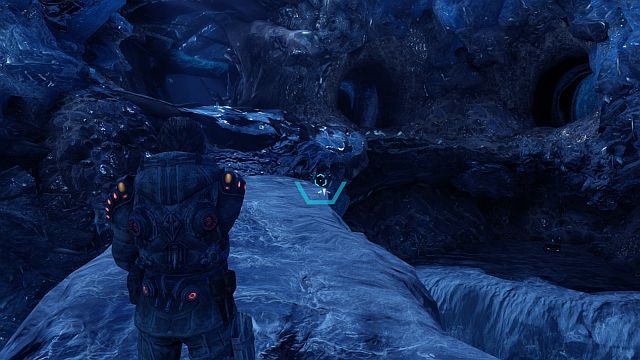 Po dojściu do krawędzi użyj haka i idź dalej - Misja 2 - Pierwszy posterunek termalny | Opis przejścia i zadania poboczne - Lost Planet 3 - poradnik do gry