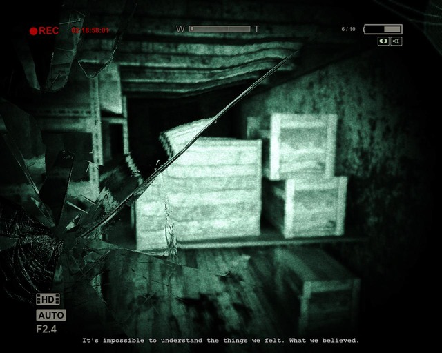Biurko, pod którym musisz przejść - Return to the Administration Block | Solucja Outlast - Outlast - poradnik do gry